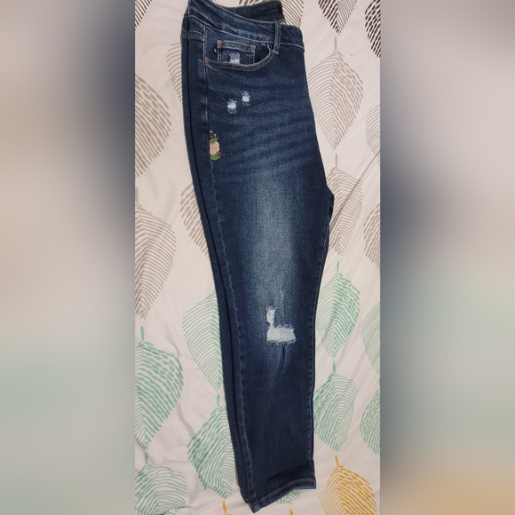 Judy Blue Blue Boyfriend Jeans Classic Style - Picture 4 of 4